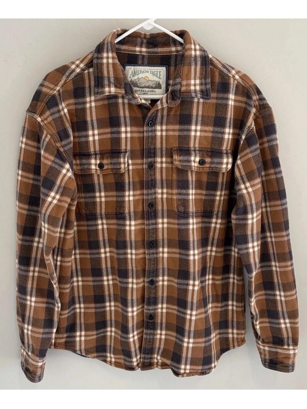 American Eagle Plaid Flannel Button Down Shirt.
